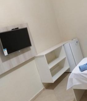 Ubatuba Hotel | Pet-Friendly Pousada Bambú with Oceanfront Pool Views
