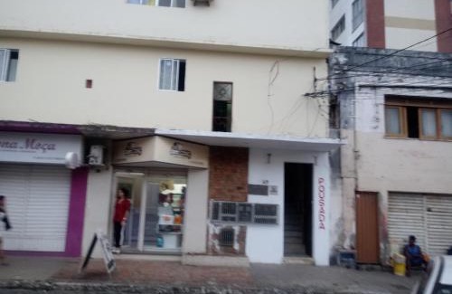 Centro Hotel | Pet-Friendly Pousada Bandeirantes with Ocean Views