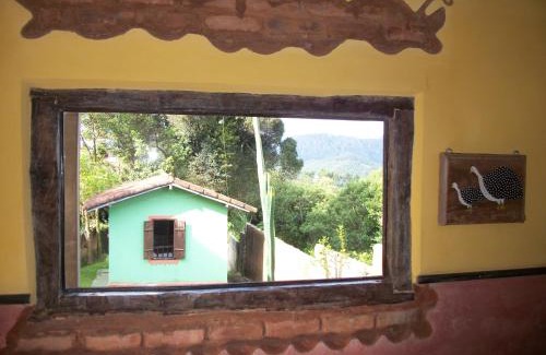 Lavras Novas Hotel | Discover Pousada Beija-Flor: Family-Friendly Retreat