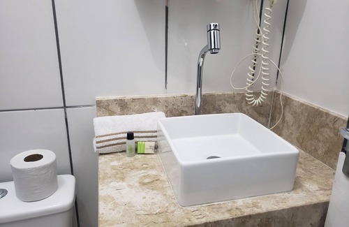 Gonzaga Hotel | Family-Friendly Pousada Beira Mar with Breakfast & Kitchen