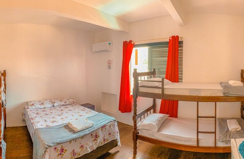 Balneario Praia do Pernambuco Hotel | Guest Rated: Pousada BellaSophia with Pool and Breakfast