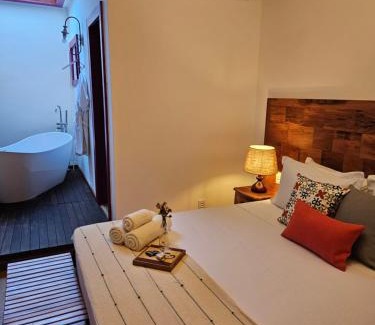 Tiradentes Hotel | Highly Rated Pousada Berço Mineiro with Family Amenities