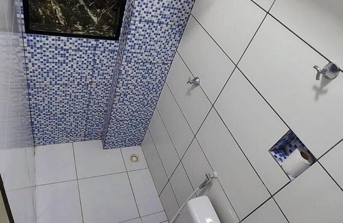 Baixo Sao Francisco Hotel | Budget-Friendly Stay at Pousada Bomfim with Family Amenities