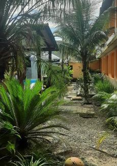 Balneario Mogiano Hotel | Pet-Friendly Pousada Boramar with Oceanfront Pool Views