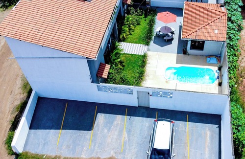 Porto da Rua House | Relaxing Getaway at Pousada Chalés do Toque - Milagres