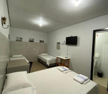 Plano Diretor Sul Hotel | Top-Rated Pousada Braga: Family-Friendly with Kitchen Access