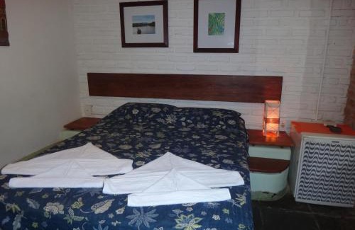 Historic Center Hotel | Discover Pousada Bucaneiros: Oceanfront Retreat with Pool