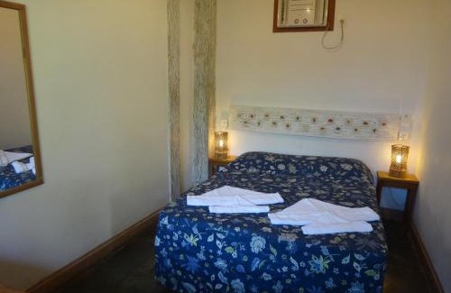 Historic Center Hotel | Discover Pousada Bucaneiros: Oceanfront Retreat with Pool