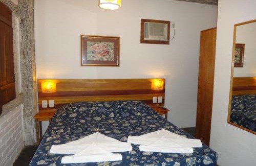 Historic Center Hotel | Discover Pousada Bucaneiros: Oceanfront Retreat with Pool