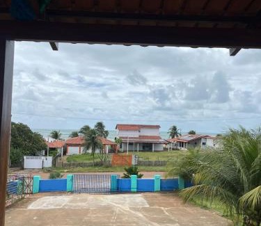 Touros House | Pet-Friendly Pousada Bugaendrus with Pool & Hot Tub