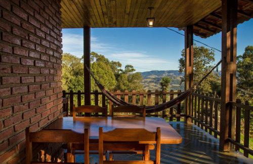 Itapeva Hotel | Pousada Céu de Luz: Pet-Friendly Retreat with Pool & Hot Tub