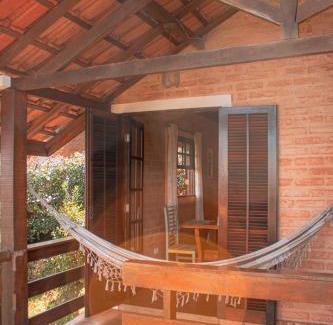 Santo Antonio do Pinhal Hotel | Pet-Friendly Pousada Canto dos Pássaros with Ocean Views