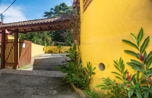 Trindade Hotel | Guest Rated: Pousada Cachadaço with Family-Friendly Amenities