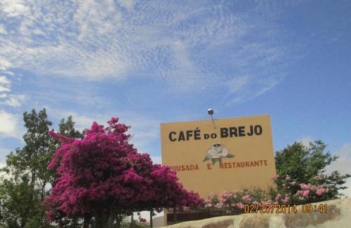 Triunfo Hotel | Welcoming Pousada Café do Brejo With Pool and Breakfast