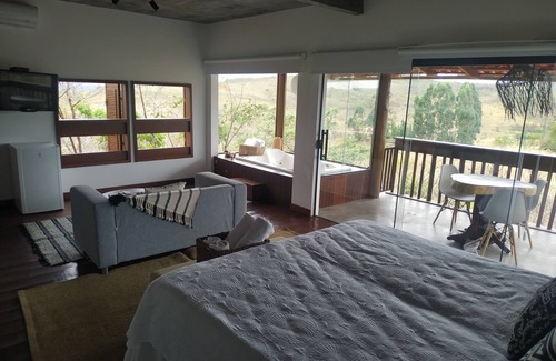 Sao Jorge Hotel | Relax at Pousada Caminho das Cachoeiras with Pool & Spa