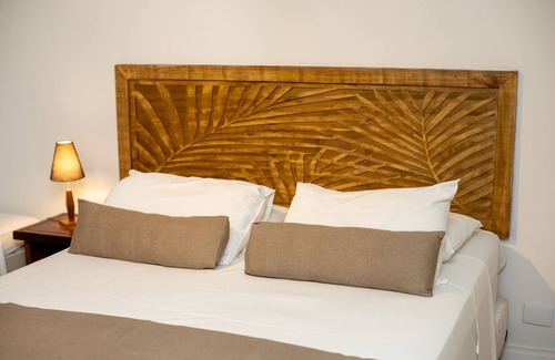 Camburi Hotel | Discover Pousada Camburizinho: Pool, Restaurant & Breakfast