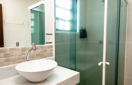 Camburi Hotel | Discover Pousada Camburizinho: Pool, Restaurant & Breakfast