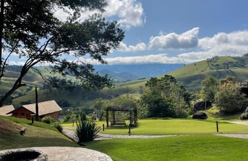 Sao Bento do Sapucai Hotel | Guest Rated 10/10: Pousada Caminho da Mata with Ocean Views