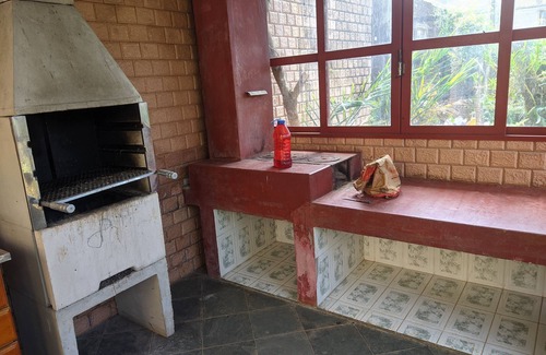 Ipiranguinha House | Relaxing Oasis at Pousada Caminho da Serra for Families