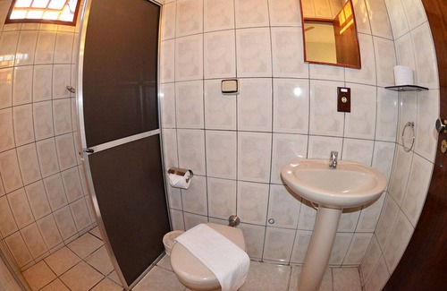 Brotas Hotel | Relax at Pousada Caminho das Aguas with Pool & Dining