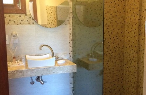 Praia Grande Hotel | Discover Pousada Caminho do Sol: Ocean View & Pool Access