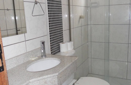 Pero Hotel | Family-Friendly Pousada Caminho Do Mar with Pool Access