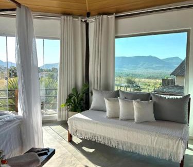 Alto Paraiso de Goias Hotel | Welcoming Pousada Mirante Serrano: Family-Friendly Retreat