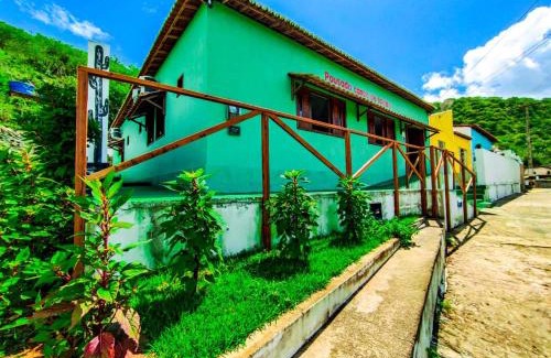 Piranhas Hotel | Inviting Pousada Canoa de Tolda II with Breakfast Included