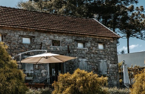Bento Goncalves Hotel | Discover Pousada Cantelli: Pet-Friendly Retreat with Breakfast