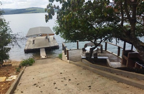 Sao Jose da Barra Hotel | Discover Comfort at Pousada Cantinho da Ilha with Pool