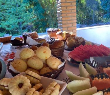 Piedade do Paraopeba Hotel | Discover Pousada Cantinho do Mundo: Oceanfront Bliss