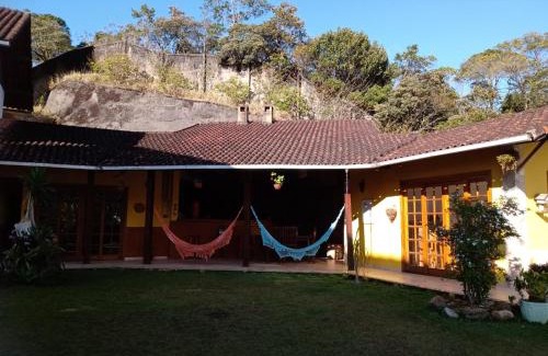 Quitandinha House | Pet-Friendly Pousada Canto da Paz with Ocean View & Pool