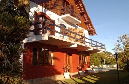 Quitandinha House | Pet-Friendly Pousada Canto da Paz with Ocean View & Pool