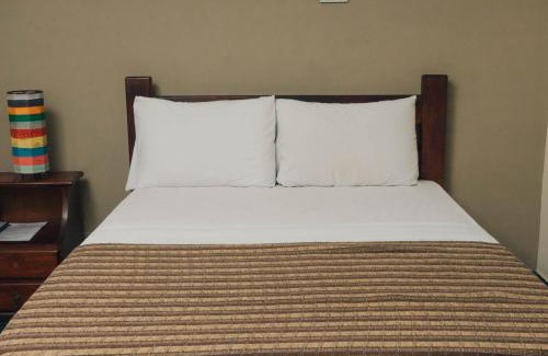 Centro Hotel | Pet-Friendly Pousada Canto da Vila with Ocean View Bliss