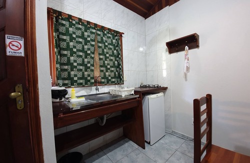 Paraty Hotel | Discover Pousada Canto do Curió: Pool, Breakfast & More!