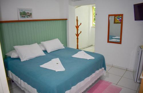 Saco da Ribeira Hotel | Budget-Friendly Pousada Capim Melado - Guest Rated 9/10