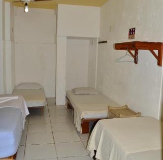 Meaipe Hotel | Inviting Pousada Caravelas: Pet Friendly with Ocean Views