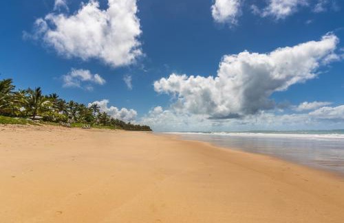 Trancoso Hotel | Pet-Friendly Pousada Carmelitha with Ocean View & Pool