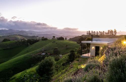 Cunha House | Discover Pousada Casa Bambu: 4-Star with Top Amenities
