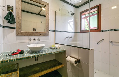 Lagoa da Conceicao Hotel | Discover Relaxation at Pousada Casa da Lagoa - Guest Rated 9.8