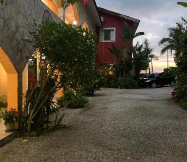 Boicucanga Beach Hotel | Cozy Pousada Casa de Pedra with Oceanfront Views