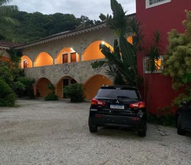 Boicucanga Beach Hotel | Cozy Pousada Casa de Pedra with Oceanfront Views