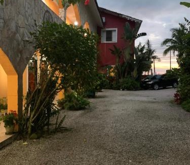 Boicucanga Beach Hotel | Cozy Pousada Casa de Pedra with Oceanfront Views