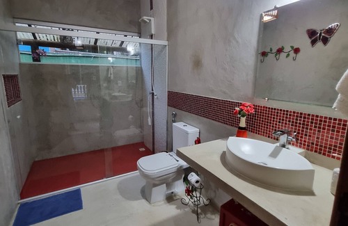 Arraial d'Ajuda Hotel | Pousada Casa de Sapê: Guest Rated 10/10 with Pool & Spa