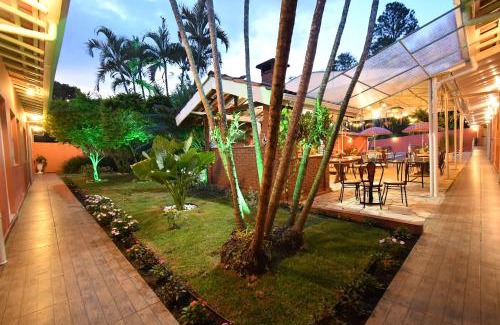 Aguas de Lindoia Hotel | Experience Pousada Casa Doce Vida: Oceanfront Retreat Awaits
