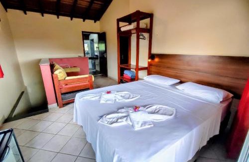 Maranduba Hotel | Beachfront Escape at Pousada Casa na Praia with Pool & Views