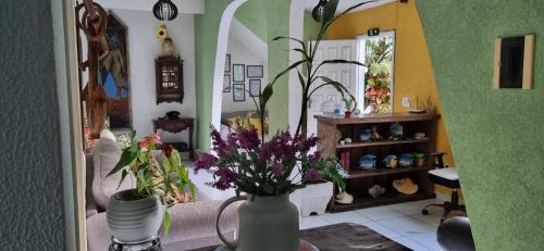 Nova Guarapari Hotel | Inviting Pousada Casa Verde: Rated 9.1, Family-Friendly Stay