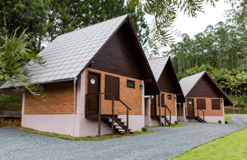 Pomerode Hotel | Pet-Friendly Pousada Casarão Gastehaus with Pool Access