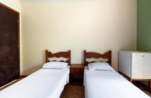 Casimiro de Abreu Hotel | Discover Pousada Cascata: Family-Friendly with Breakfast