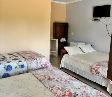 Pirenopolis Hotel | Relax at Pousada Cascata de Pedra with Ocean Views & Pool